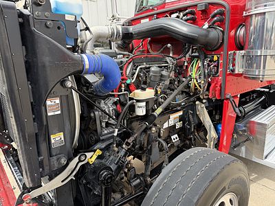 2023 Peterbilt 389
