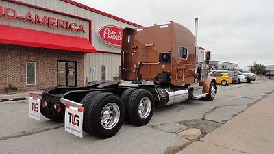 2018 Peterbilt 389