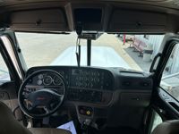 2021 Peterbilt 389
