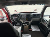 2023 Peterbilt 579