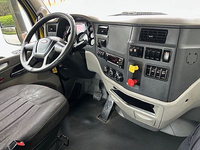 2021 Peterbilt 579
