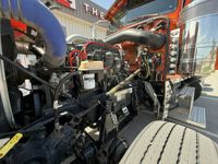 2023 Peterbilt 389