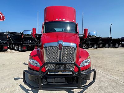 2023 Kenworth T680