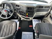 2022 Peterbilt 567