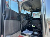2016 Peterbilt 389-123