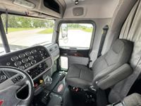 2020 Peterbilt 389