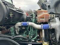 2020 Volvo VNL64T760