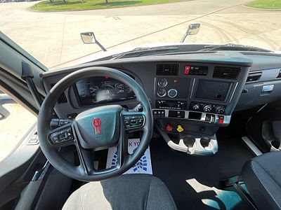 2022 Kenworth T680