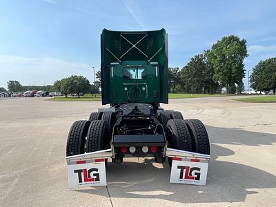 2023 Kenworth T680