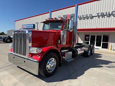 2022 Peterbilt 389