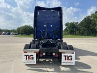 2023 Peterbilt 579