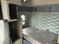 2016 Freightliner CASCADIA 125