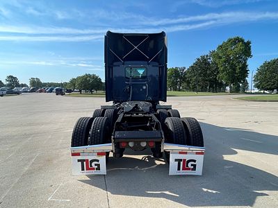2023 Kenworth T680