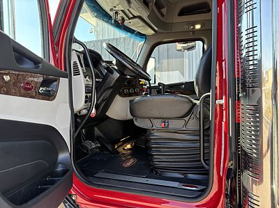 2025 Peterbilt 589