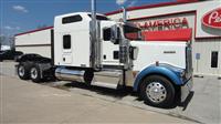 2022 Kenworth W900L