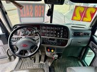 2022 Peterbilt 389