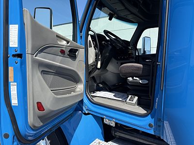 2020 Peterbilt 567