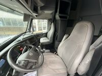 2020 Volvo VNL64T760