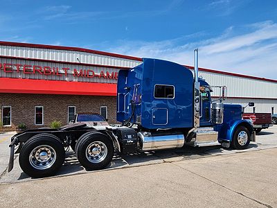 2017 Peterbilt 389