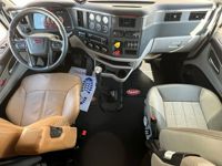 2022 Peterbilt 567