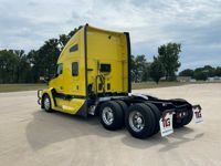 2023 Kenworth T680