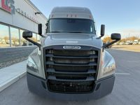 2022 Freightliner CASCADIA 126