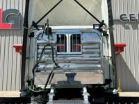 2021 Freightliner CASCADIA 126