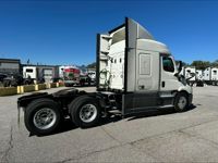 2022 Freightliner CASCADIA 116