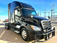 2020 Freightliner CASCADIA 126