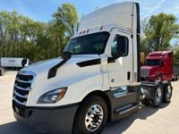 2021 Freightliner CASCADIA 126