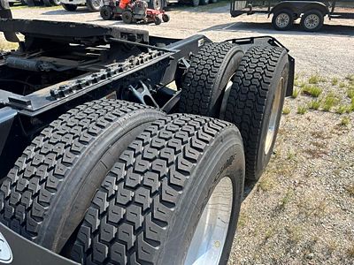 2024 Peterbilt 579