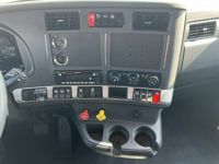 2023 Kenworth T680