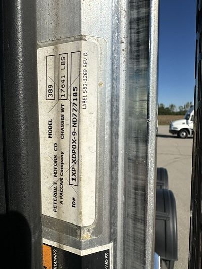 2022 Peterbilt 389