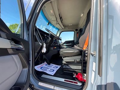 2023 Kenworth T680