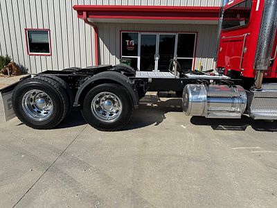2022 Peterbilt 389