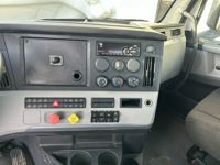 2021 Freightliner CASCADIA 126