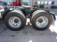 2021 Freightliner CASCADIA 126