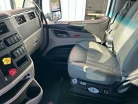 2022 Peterbilt 567