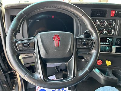 2023 Kenworth T680