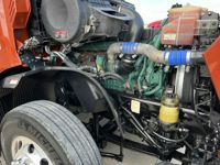 2022 Volvo VNL64T860