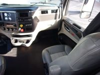 2023 Peterbilt 579