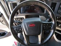 2022 Peterbilt 579