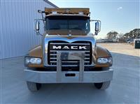 2020 Mack GRANITE