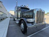 2022 Peterbilt 389