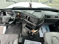 2020 Volvo VNL64T760