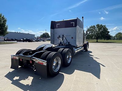 2000 Peterbilt 379