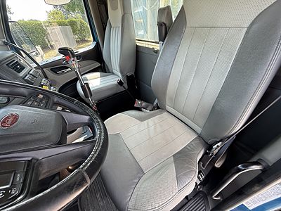 2025 Peterbilt 567