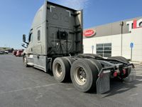 2023 Freightliner CASCADIA 126