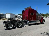 2022 Peterbilt 389