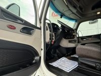 2024 Peterbilt 579